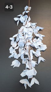 Ramură decorativă cu frunze bleu deschis - 102cm